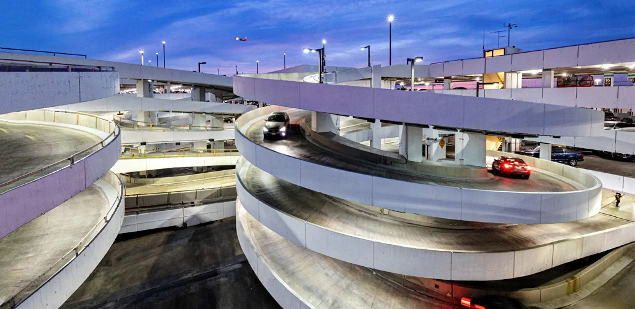 O'Hare Terminal 5 Parking Garage